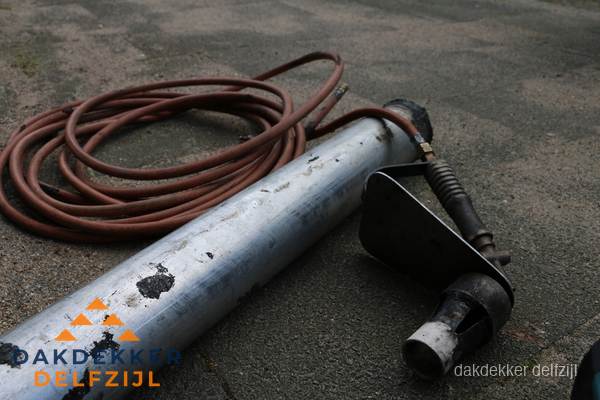 Dakdekker gasbrander en gereedschap voor spoedklus in Delfzijl Dakdekker gasbrander en gereedschap voor spoedklus in Delfzijl